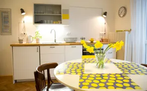 Jazmin's cute and stylish apartment - Image 4