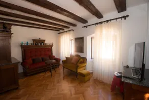 Tradition and Art House with Amazing Garden - Image 4