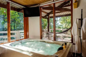 Relaxing cottage with a Jacuzzi, perfect for couples and pets - Image 4