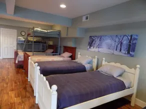 Lakehouse Getaway For Fun In The Sun - Image 5