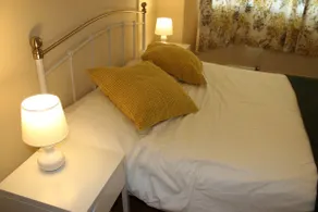 House near Epsom, ideal for business travelers - Image 3