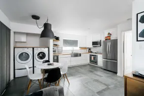 Mid Century Modern Condo in Energy Corridor - Image 4