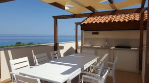 Maison de ville avec vue imprenable, à seulement 5 minutes à pied de la plage - Image 3