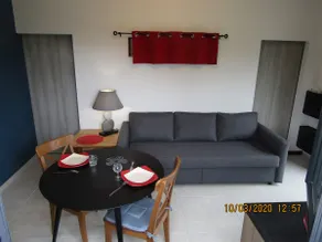 Single-story apartment, Dordogne Valley lot - Image 2
