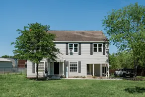 Charming Family-Friendly Home- sleeps 18! - Image 2