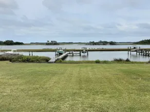Blick auf die Intracoastal Waterway mit privatem Steg und Bootslift. - Image 2