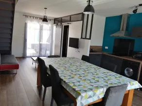 Entire place adjoining the primary residence - Image 2