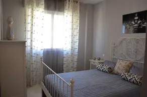 Cozy apartment & free parking - Image 5