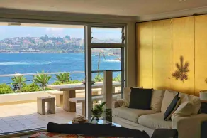 Clovelly lux Beachfront | 25m to Ocean • Sleeps 6 - Image 2