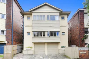 Gorgeous Coastal Beach Pad-5 mins Walk Bondi Beach - Image 3