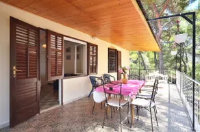 Charming House with Terrace for 6 • Beach • Quiet - Image 3
