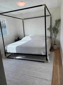 Bright, Modern Home for a Peaceful Napa Stay - Image 2
