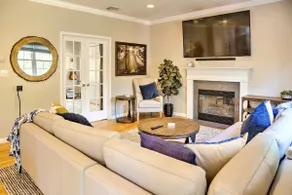 Colonial-Style 'Warwick Retreat' - 1 Hour to NYC! - Image 3