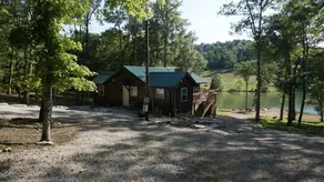 Cabin on private watershed lake in Crofton, Ky - Image 4