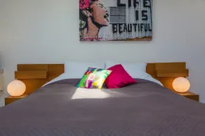 The Studio Christchurch B&B Luxury Garden Room - Image 3