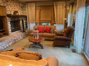 Blue Jay Lake House - Image 5