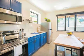 Modern Studio 75 heart of Atlanta Reynoldstown! - Image 4