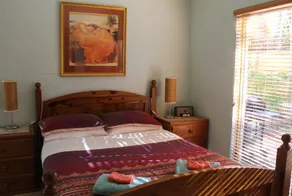 Quiet modern luxury 1br apartment. A cut above! - Image 2