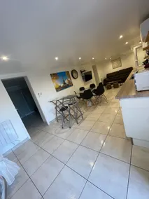 3-Bedroom Ground-Floor Apartment Near Eurexpo, Saint-Priest - Image 2