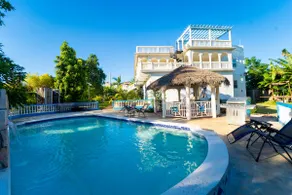Vacation Rental Coral Spring, Falmouth JAM 8 BDRM - Image 3