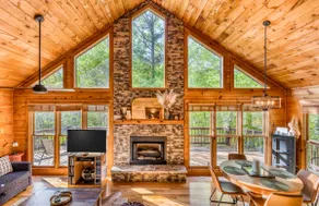 Stunning Foliage & Mountain Views*Hot Tub*Fire Pit - Image 2