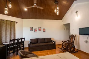 Modern & comfy 2BHK apartment by the beach - Image 3