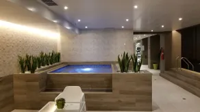 Luxury Residence Suites -Amenities Pool Gym Sauna - Image 5