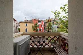 Martigues T4 85 m2 in the Heart of the Miroir aux Oiseaux - Image 3