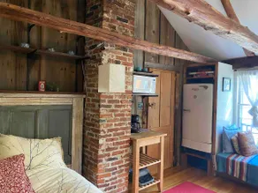 Historic Loft with bathroom & kitchenette - Image 2
