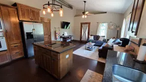 Country Bliss Cottage - Image 2