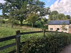 Characterful, Cosy Dartmoor Cottage - Image 2
