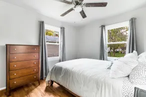 Paris in the Heights: 3Bed+Backyard Patio - Image 2