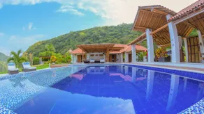 Luxurious TopSpot® @ Exclusive Club in Apulo! - Image 3