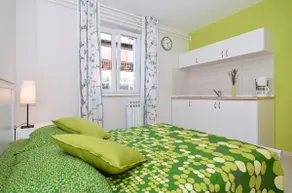 Relaxing colorful Studio apartment / free bikes - Image 4