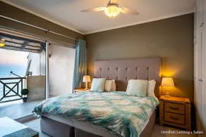 Waterfront Luxury - Image 3