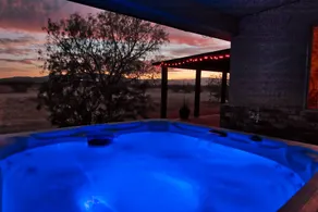 MESA SILVERADO Luxe Desert Hideaway w/Outdoor Spa - Image 2