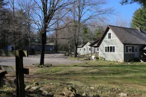 Twin Creeks Apartment in the Woods - Image 3