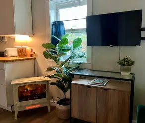 Charming garden studio with outdoor space - Image 2