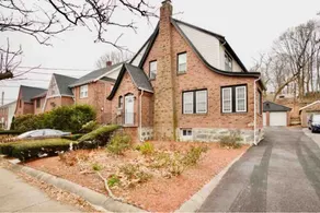 Two story Cozy of Boston Home. - Image 2