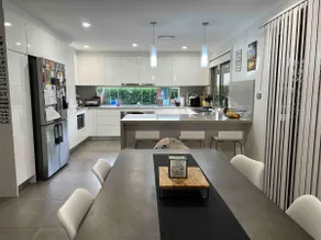Cheerful comfy family friendly 3 bedroom home - Image 2