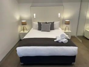 Amazing APT near Convention CNTR - Pool Gym Sauna - Image 3