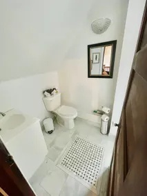 Camille House, Stunning 2 bedroom Apartment - Image 4