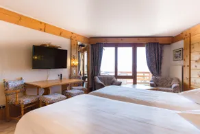 Suite in Hotel Bristol Villars (Renovated Oct 17) - Image 2