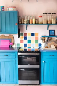 Quirky Woodland Cottage In Idyllic Location - Image 4