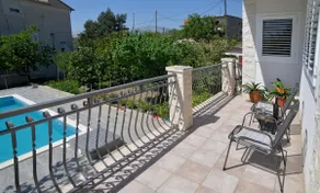 Villa 4US with pool,near Split and sea - Image 3