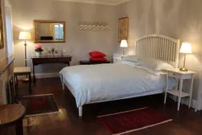 Wayside, Bridport - A spacious private apartment. - Image 2