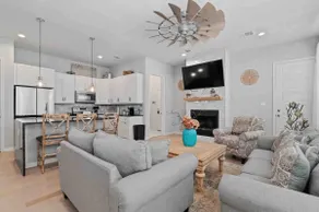 Cozy home on the Lakeside - Image 2