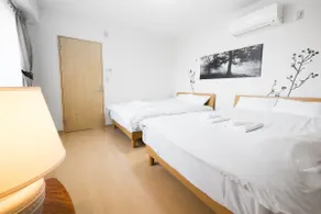 Plays' Apartment, Family Apartment 301 - Image 4