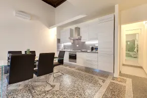 Santa Croce Stylish Flat - Image 3