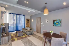 Modern Clean 1BR Apt ★ 1 Min to Promenade & Center - Image 4